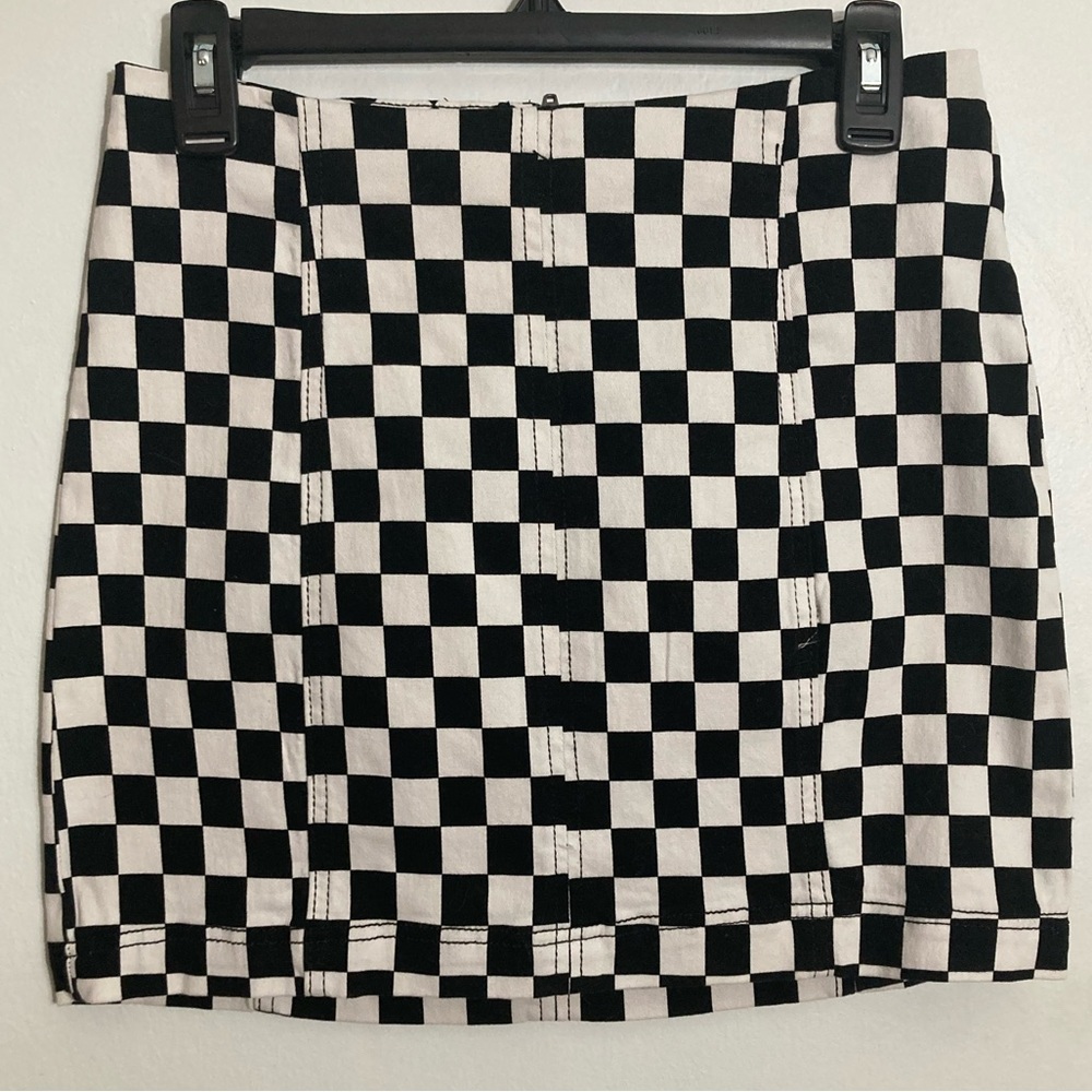TINSELTOWN size small checkered skirt